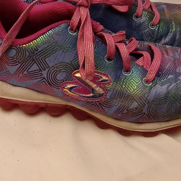 Girls Skecher sneakers SN84555L, size 2.5.  Air cooled memory foam footbed, - Picture 3 of 7